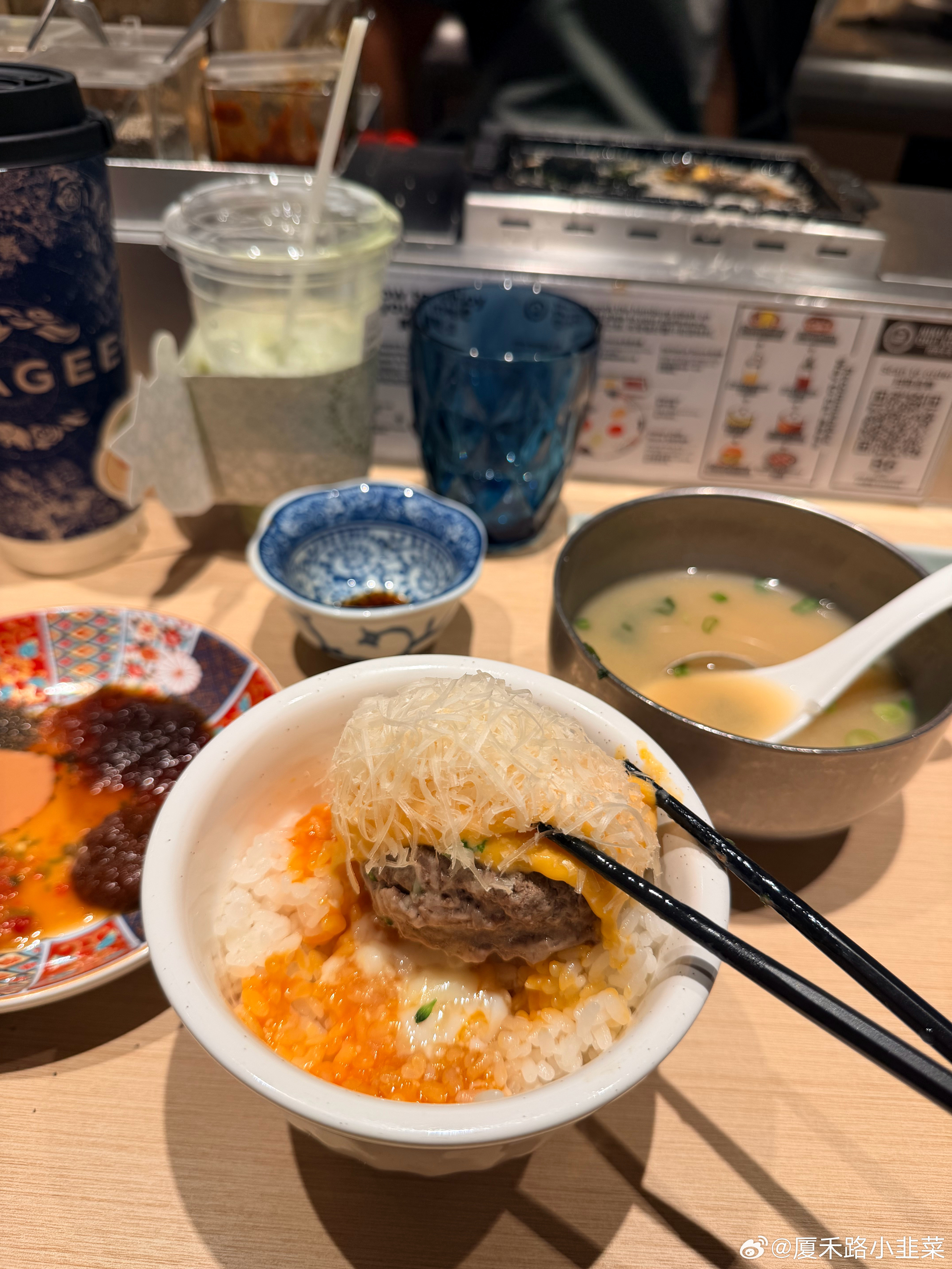 也是吃上肉肉大米了。。我就是一个避雷​​​