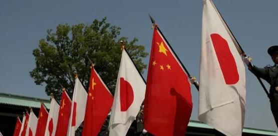 中日对峙到今天，一个无法回避的现实愈发清晰：日本对中国的负面情绪，早已不局限于政