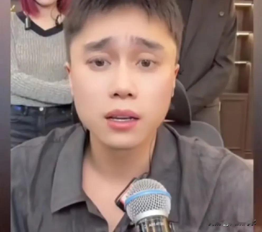 丁一分析刘二狗十点局，早晚得黄，还是八点局比较稳当！丁一说刘