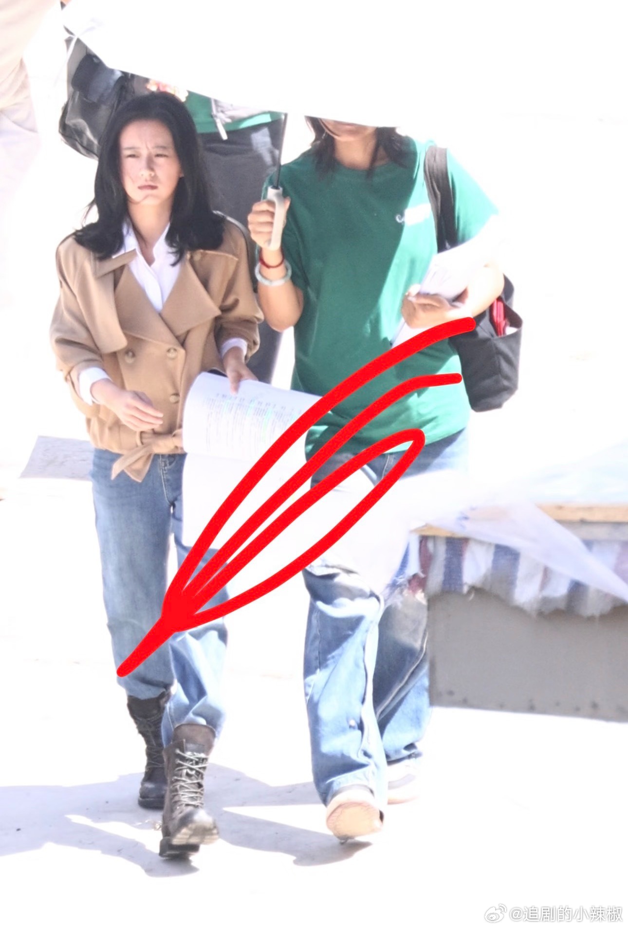 内娱这妆造真的和没有化一样，几乎素颜了