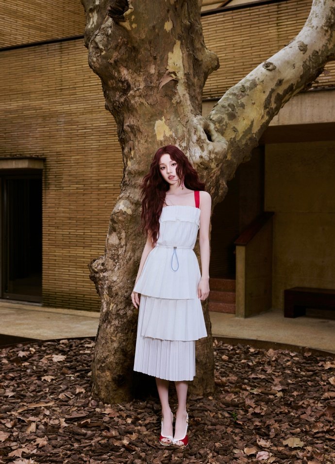 宋雨琦百褶白裙宋雨琦恢复活动宋雨琦恢复活动