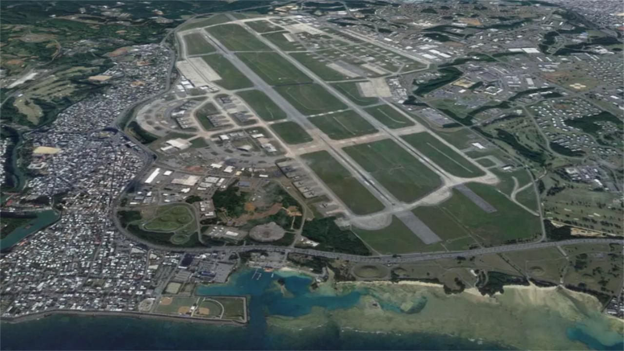 亚太基地全体异动！美打出新筹码，真不怕中国劈头盖脸的导弹雨？嘉手纳空军基地的