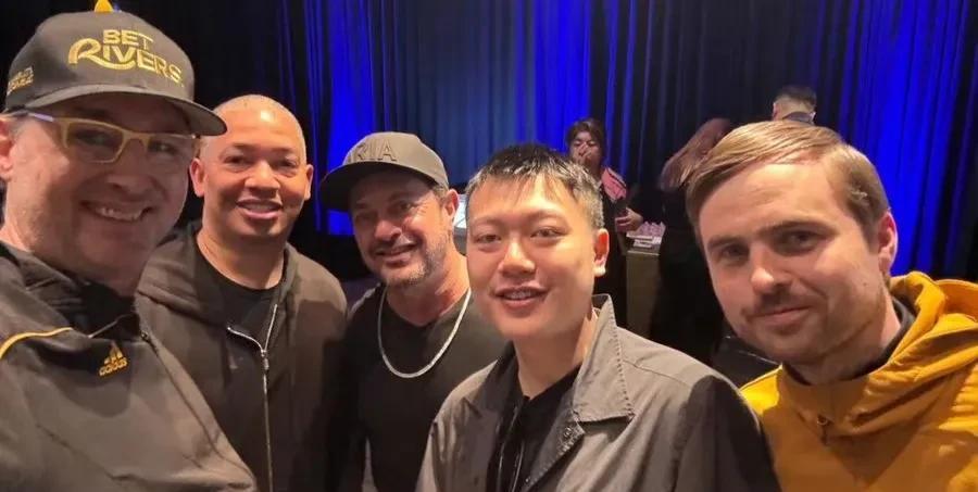 泰伦卢是个赌棍的猜测被证实了，连照片都流出来了。泰伦卢之前被一些媒体猜测嗜赌成