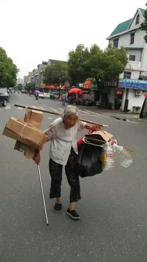你相信命运的安排吗？上世纪90年代以前，国有企业办社会，我们厂有学校，医院，幼