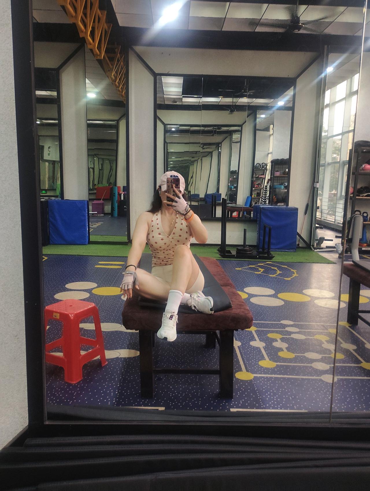 喜欢吃榴莲的人说榴莲香，不喜欢吃榴莲的说榴莲丑，大家都没有错，世界就是这样