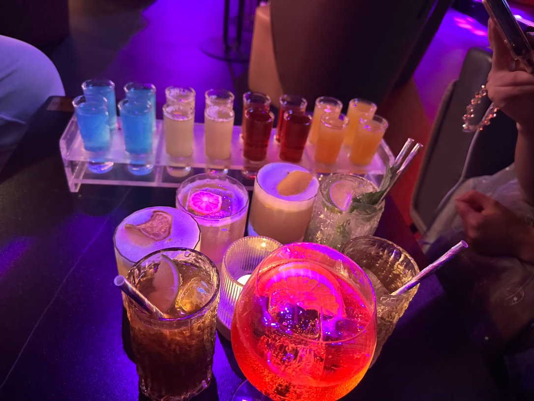 一群酒鬼