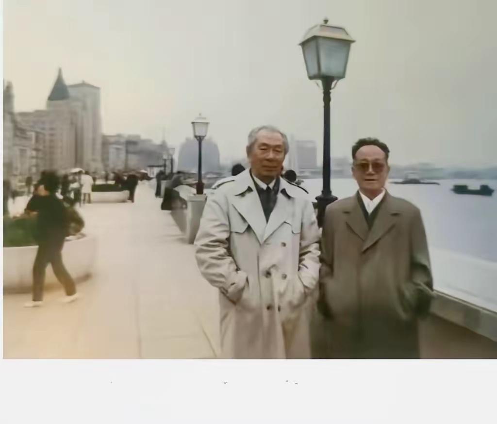 这张老照片，但凡你认识一位，说明你已经老了，最少也60岁以上了吧