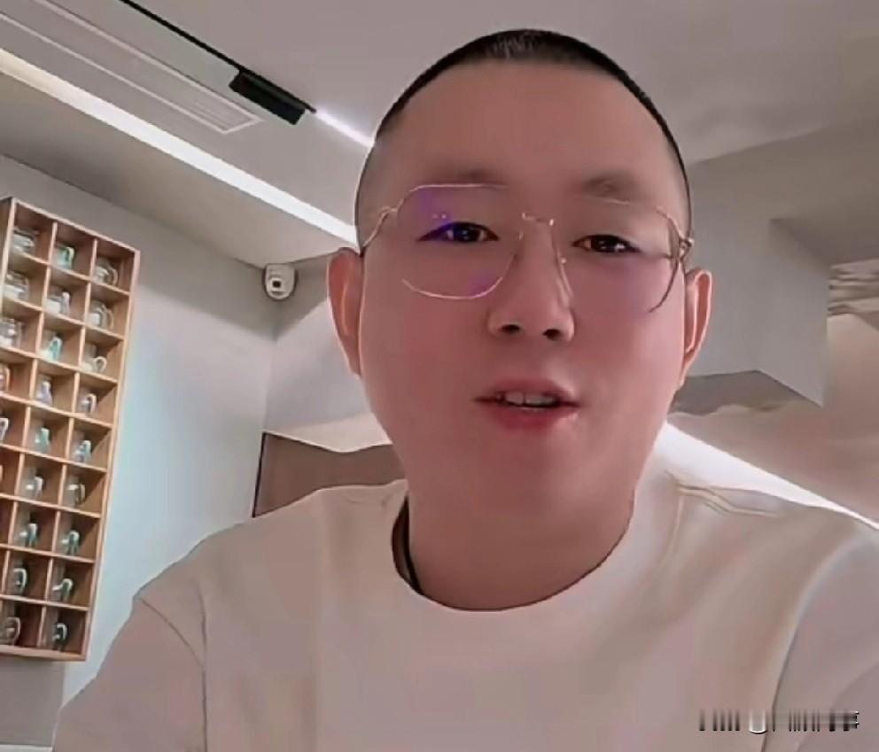 王小源说巴扎黑是我兄弟，他不是过客，是有感情有故事的！