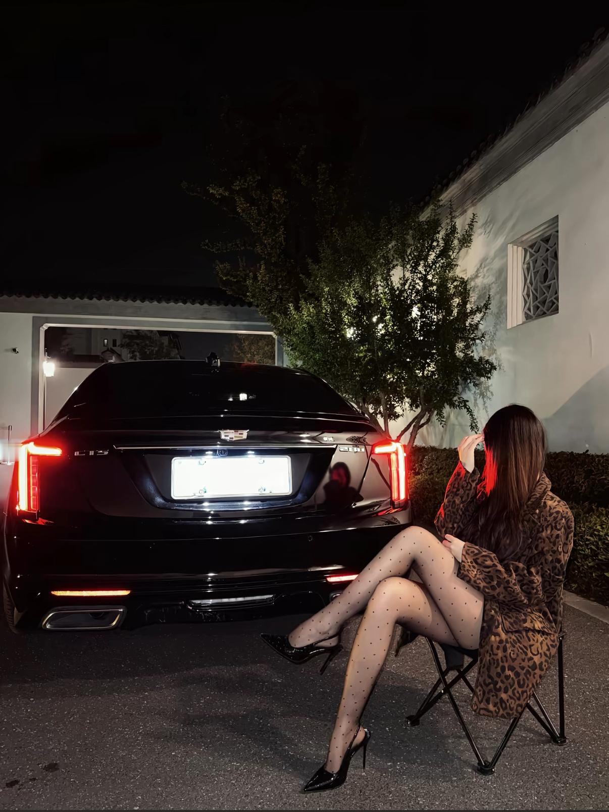 据说凯迪拉克只拉美女和模特？[doge]​​​