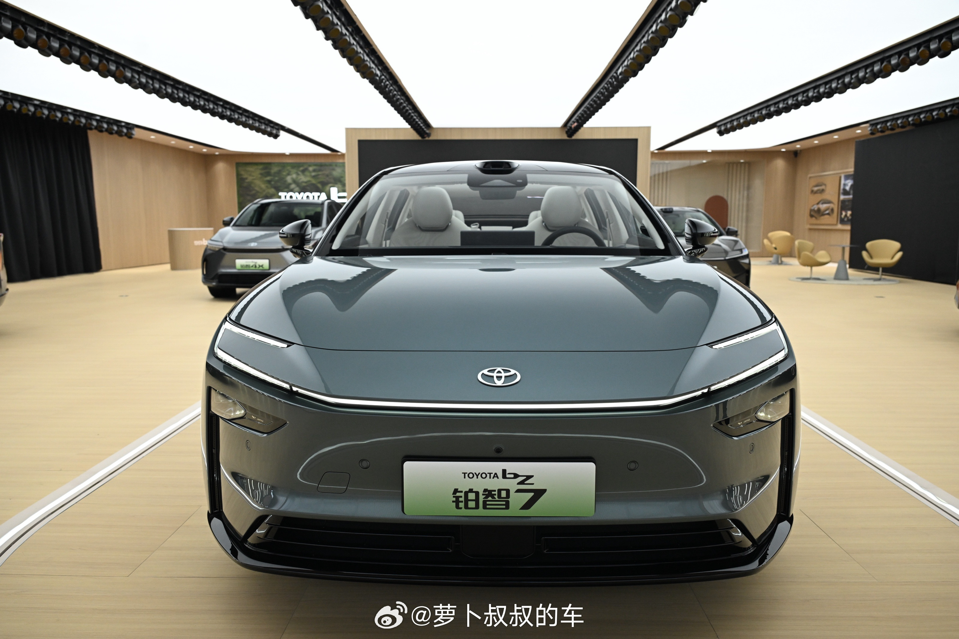 旗舰轿车，还得是广汽丰田丰田大美旗舰铂智7​​​