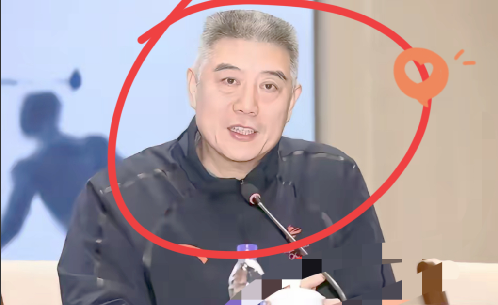 中国篮球又变天了！徐济成卸任CBA公司董事长，杨阳走马上任。这一消息，在篮球
