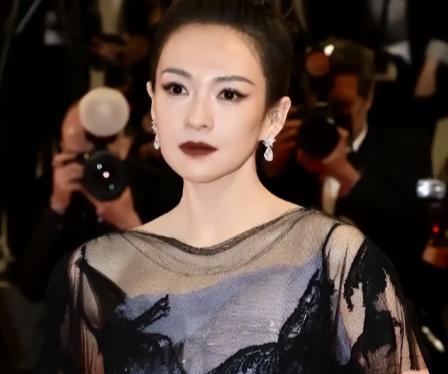 章子怡套现3亿登上热搜不到3小时，恶心的事情就发生了。说白了，这场刷屏全网的