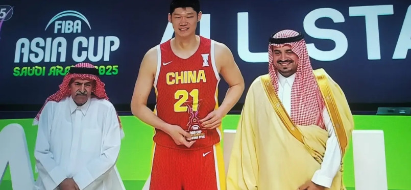 胡金秋入选了最佳阵容！实至名归！胡金秋总是那么彬彬有礼，劳模的典范，扎实的功夫