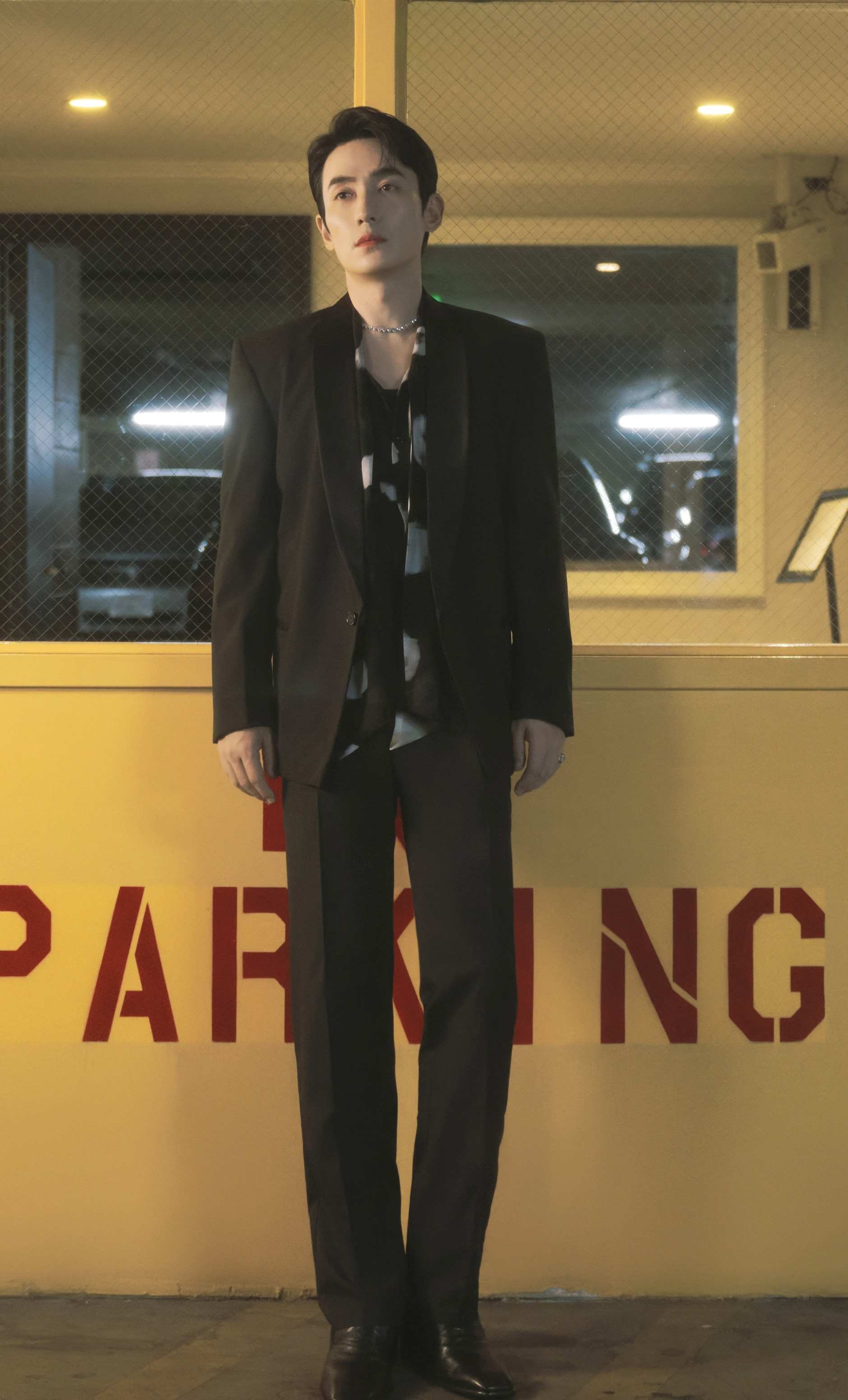 影帝老公的大长腿!朱一龙闪耀好莱坞朱一龙