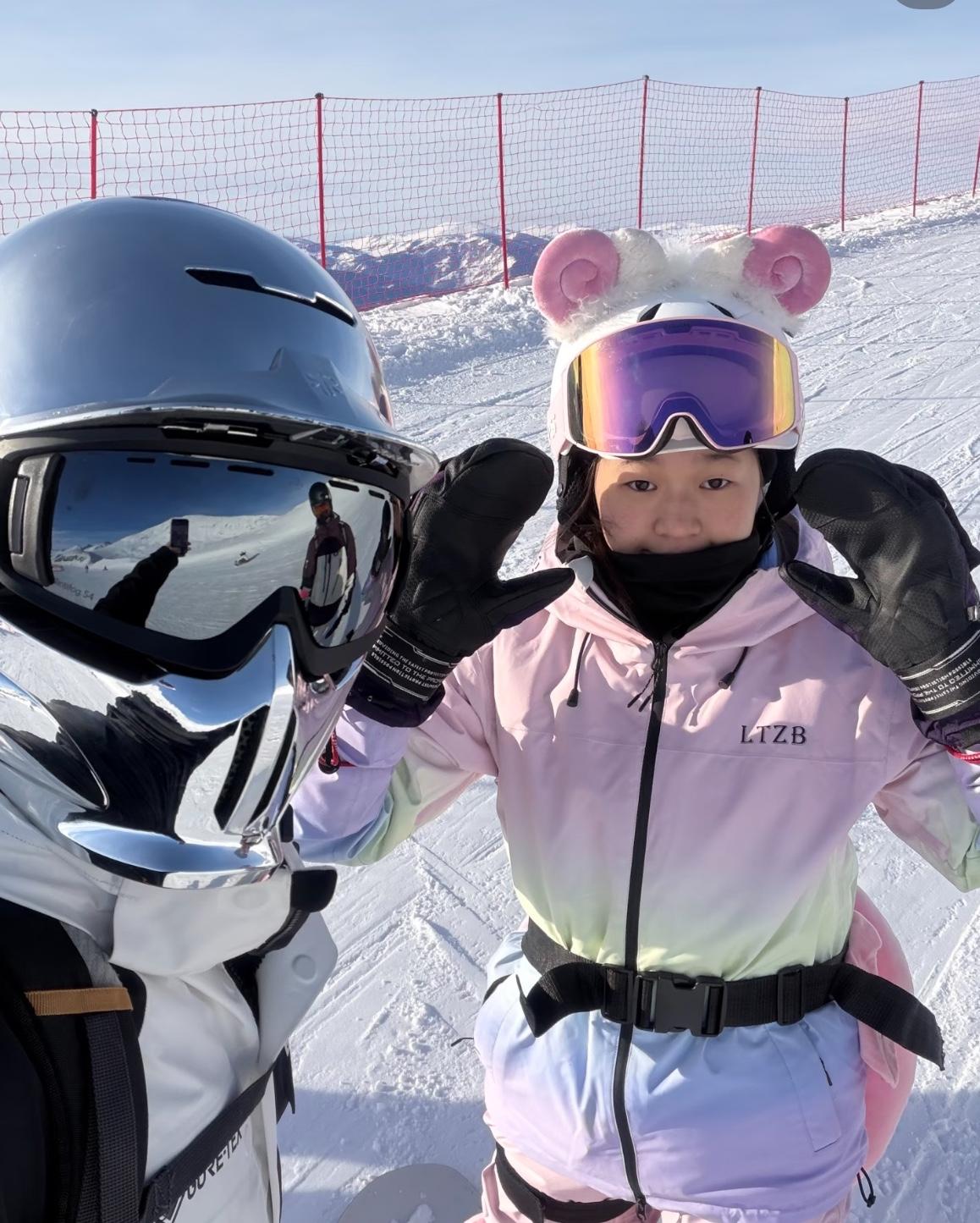 陈芋汐张家齐也都看傻了！我也看傻了谁能想到泳池里的“水花消失术大师”，到了雪场