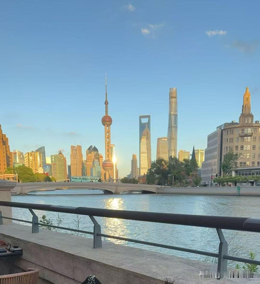 现在很多人辞职，其实是被领导逼走的，公司该淘汰的不是好的员工，是那些缺德的