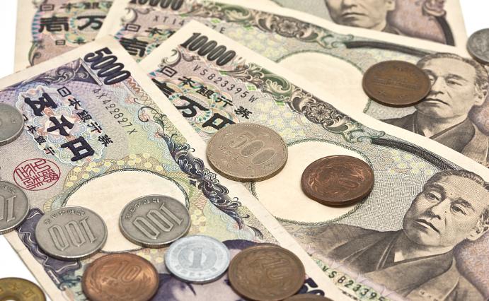 日元重新逼近160，真正暴露的不是“日本救市的钱不够”，而是外汇干预只能买时间，