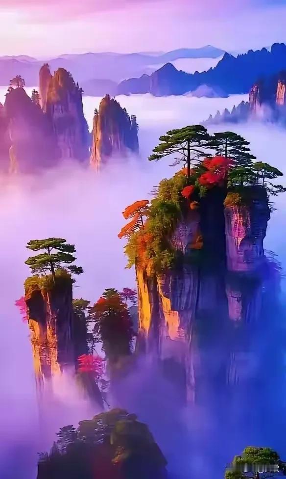 上联:风掀翠柳一帘梦下联:日照丹霞半山金横批:金山一梦