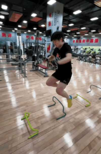 🔥孙颖莎春节狂更动态！埋头苦练体能，笑容太治愈！2月19日