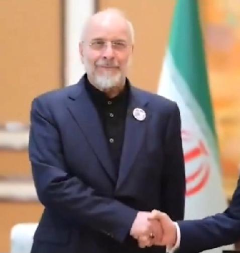 伊朗议长卡利巴夫，生命有危险了！这次带团与美国谈判失败，之前与伊朗外长阿拉格齐，