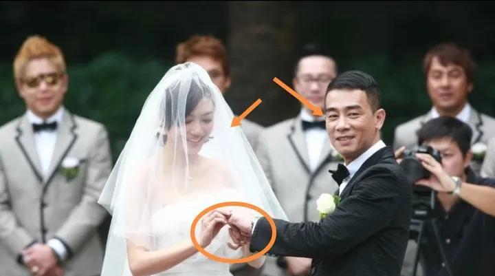 很少有人知道陈小春第一次去应采儿家见家长时，他遇到了极为尴尬的事情！见家长