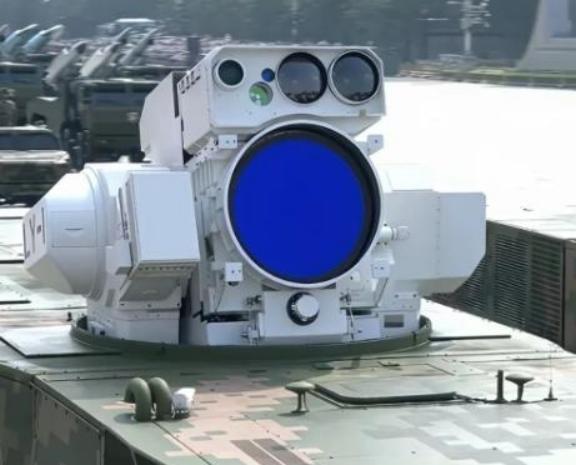 美国最害怕的不是中国的导弹，不是航母，而是中国的舰载激光武器。因为导弹、航母中国