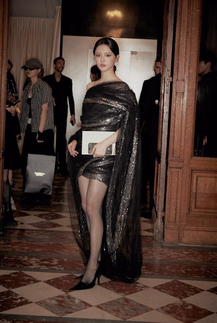 杨超越（丝滑）