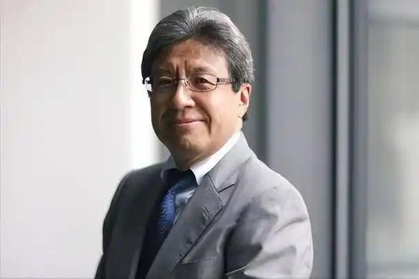 高市的对华激进路线，直接被安倍时代的“影子首相”公开打脸了。今井尚哉一句“有些话