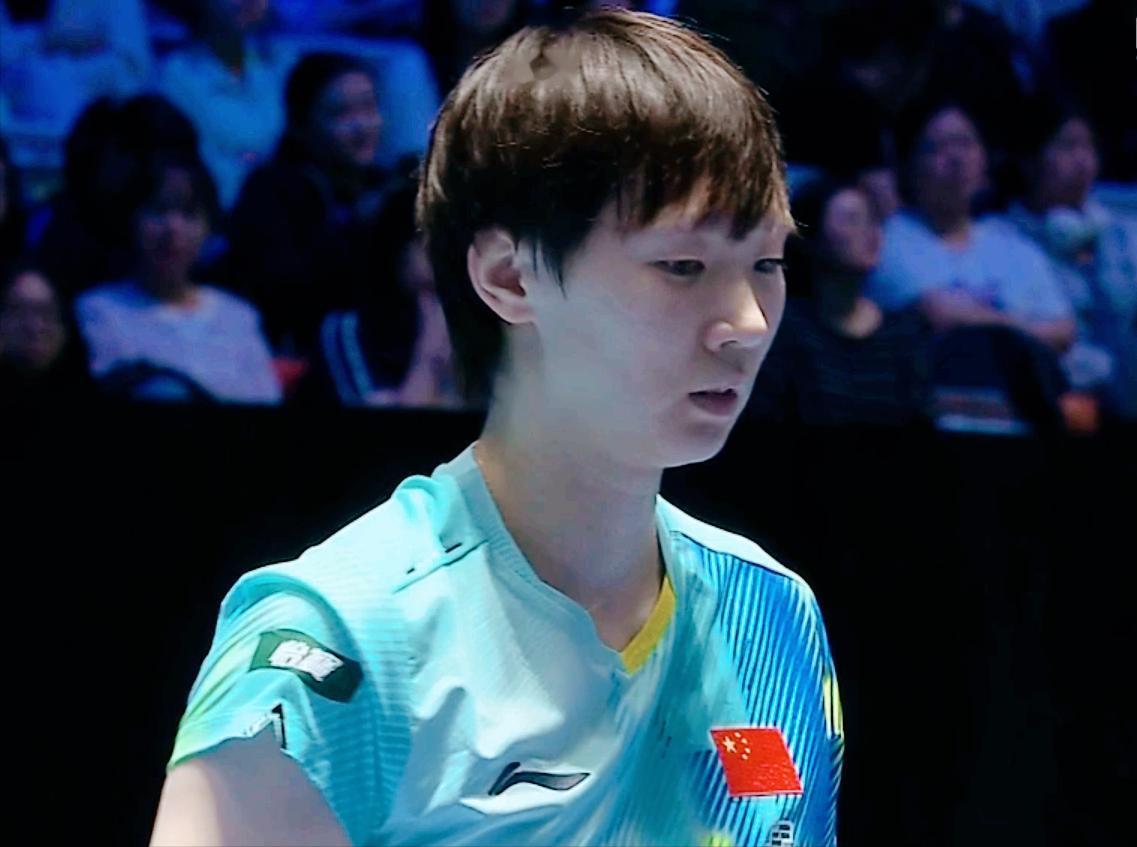 刘国正对鳗鱼的赞赏，掩饰不住了！周泽昊说：鳗鱼怎么用了高抛？刘国正说：她又