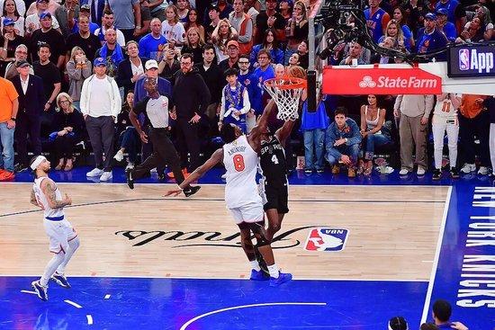 NBA各球队的拖油瓶：马刺～福克斯湖人～詹姆斯骑士～哈，登火箭～申，京