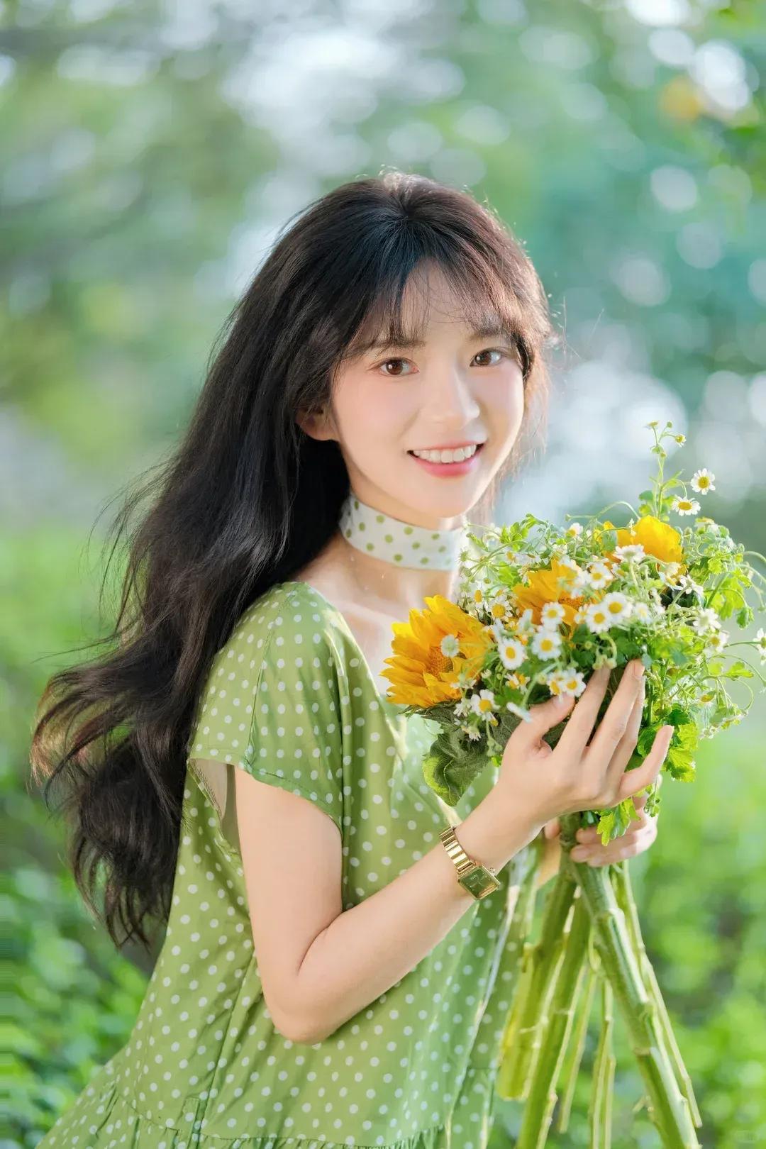 谁的春风谁的笑