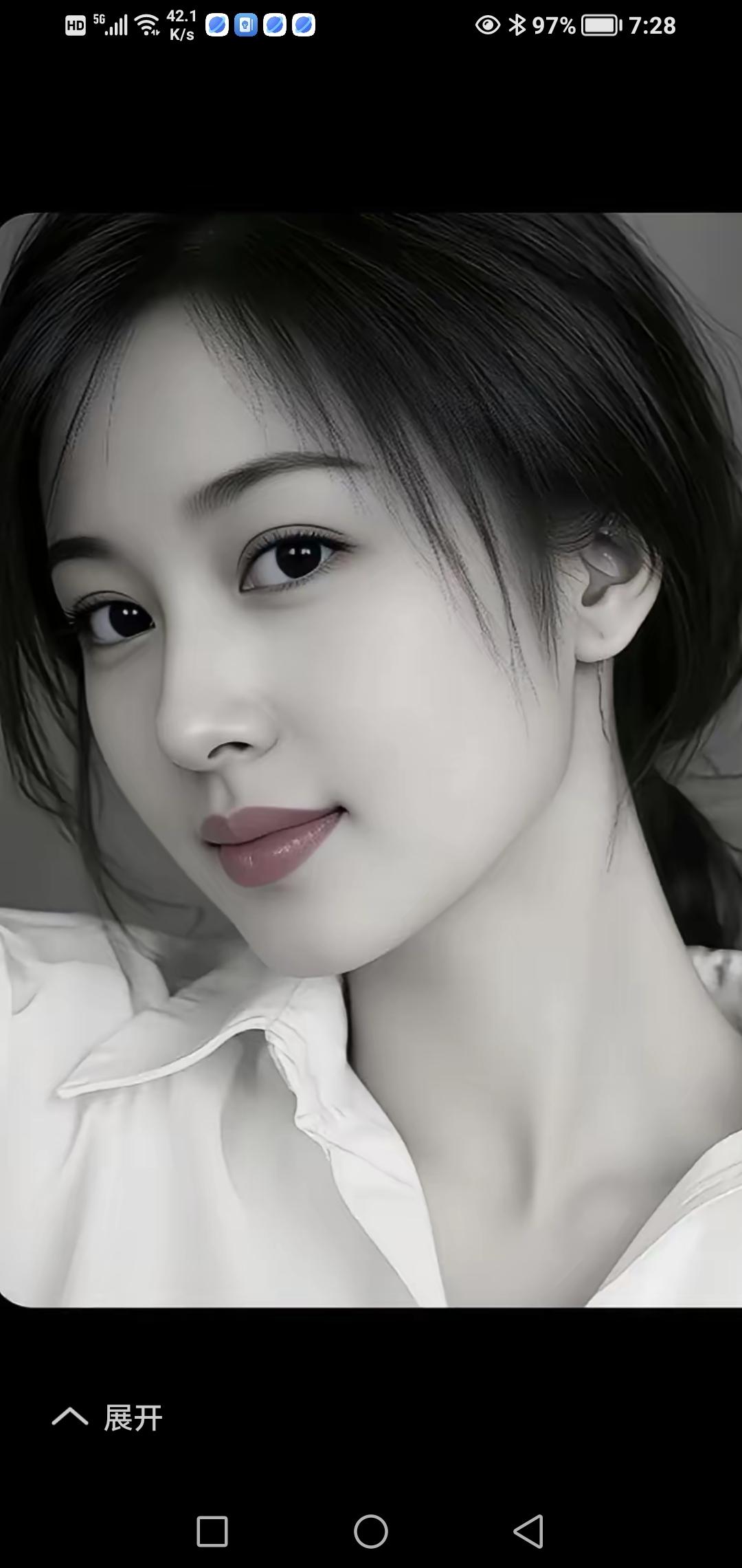 温柔的黑白色调，散发着优雅与神秘气息。🍎💝🍀