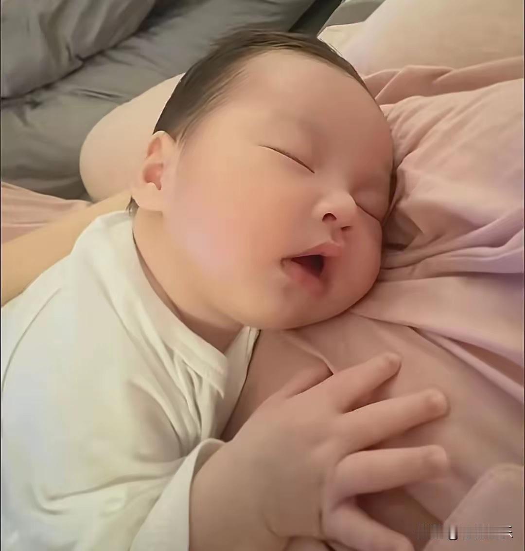 马晓梅现在的话风变了，开始的时候说自己生的孩子随便晒，愿意怎么晒就怎么晒。大S