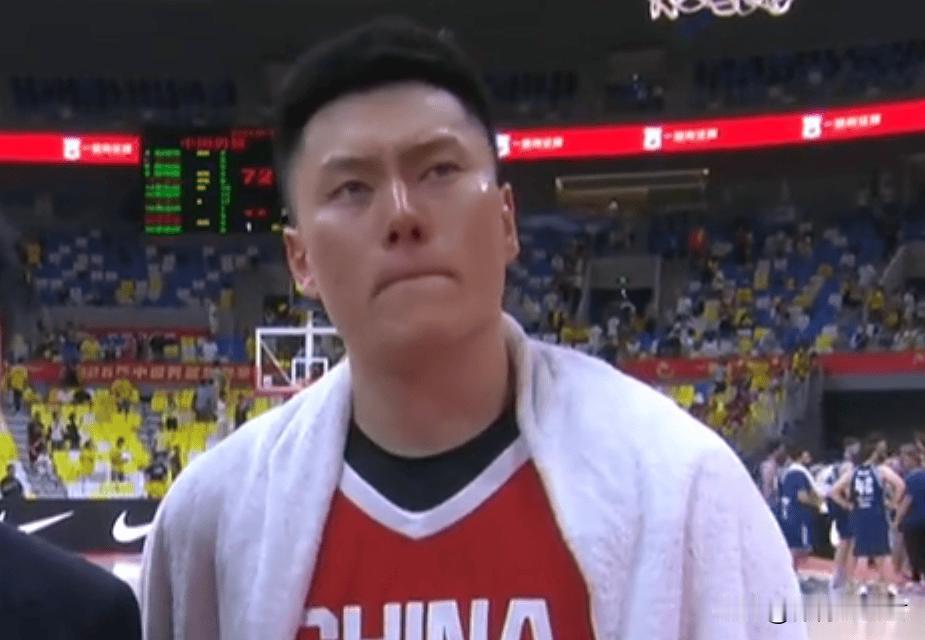 李弘权实话实说！面对乌拉圭男篮，中国男篮两场比赛的表现全然不同！在总结失利原因