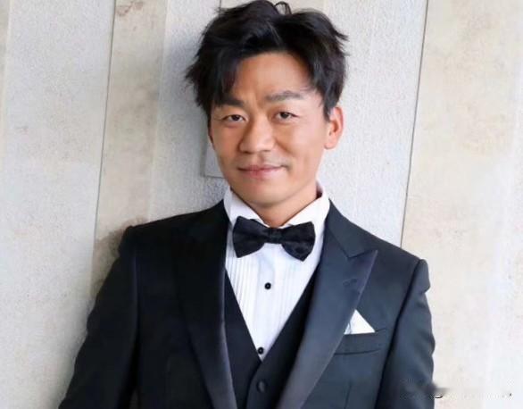 36亿票房砸不出一个票，101个评委愣是没一个投他。这是王宝强不行，还是评委们眼