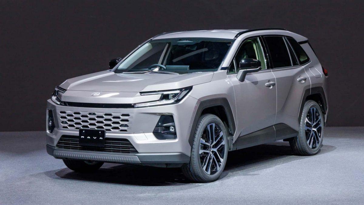 【丰田计划2028年增产混动车型至670万辆，较当前提升30%】据外