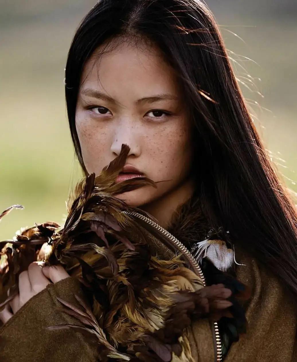 为啥白种人长相、说突厥语的乌兹别克人，认蒙古当祖宗？乌兹别克人看着是白种人