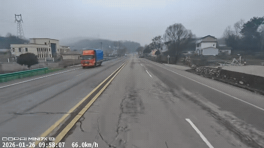 这起事故就是新手司机常犯的错，就是想躲开那些不按套路出牌的汽车。但统计事故的案