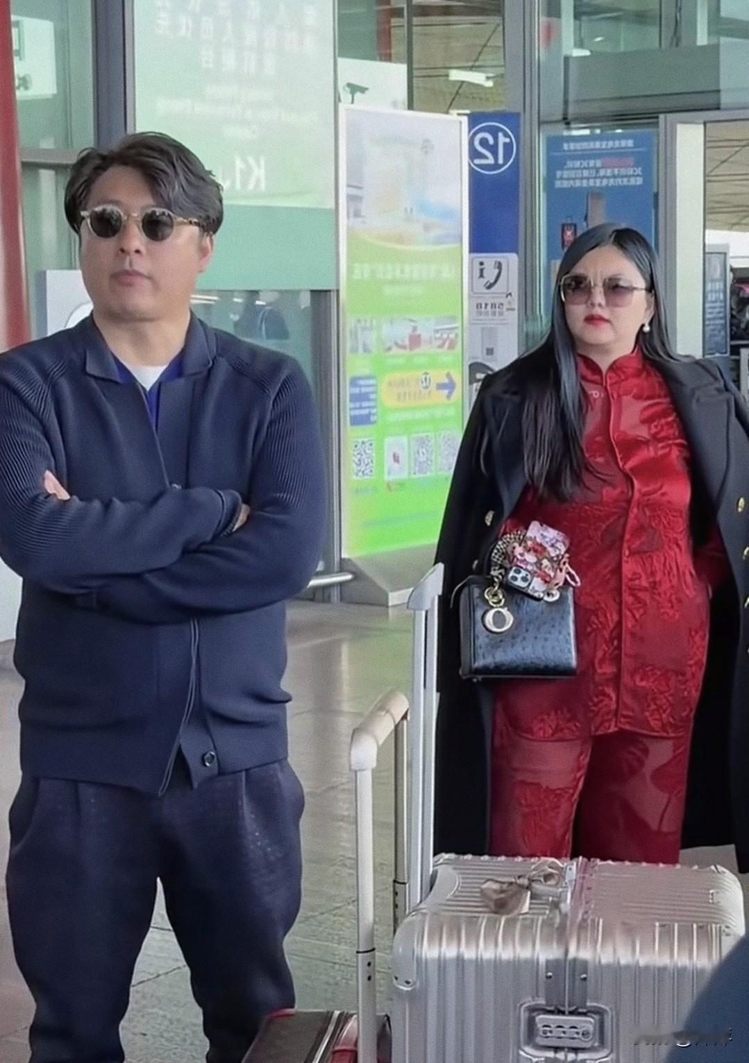 李湘太不在意自己的身材了发福这么多，这气质更像是富婆了！