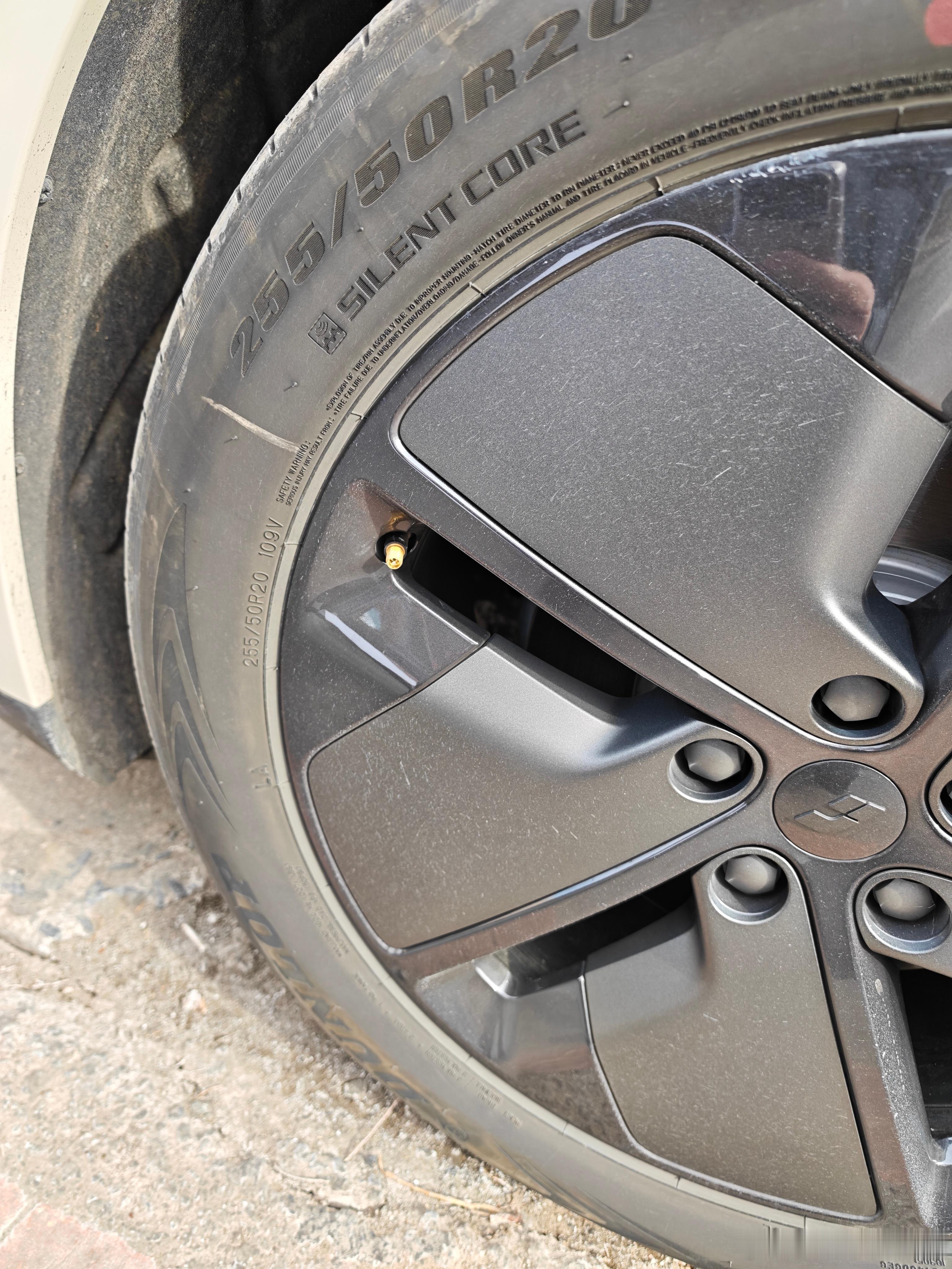 气门嘴帽被偷了就丢了一个