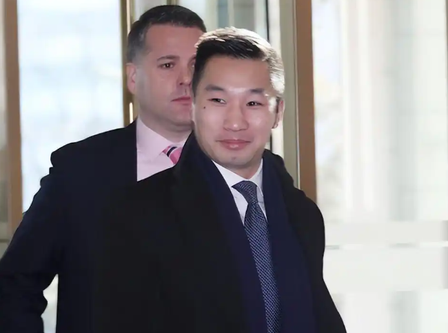 其实很多中国人不知道的是：华裔是美国误判中国崛起的原因，他们发布大量反华言论，千
