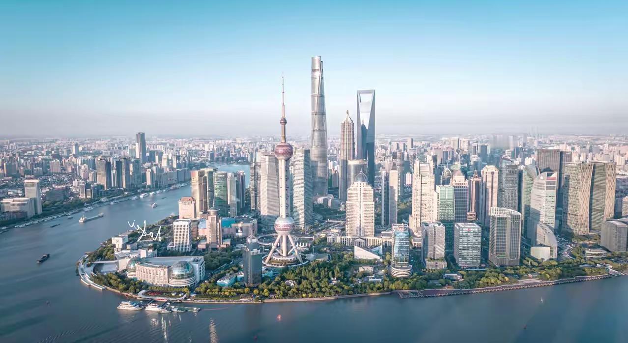 都在喊“五一别出门”，结果上海又被挤爆了！看完这组数据我沉默了说好的人均“消费