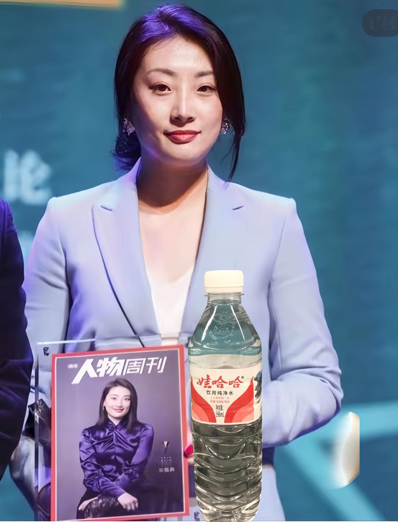 馥莉从娃哈哈辞职，注册了“娃小宗”，开启了自立门户的宣战书！她的叔叔宗泽后，也抢