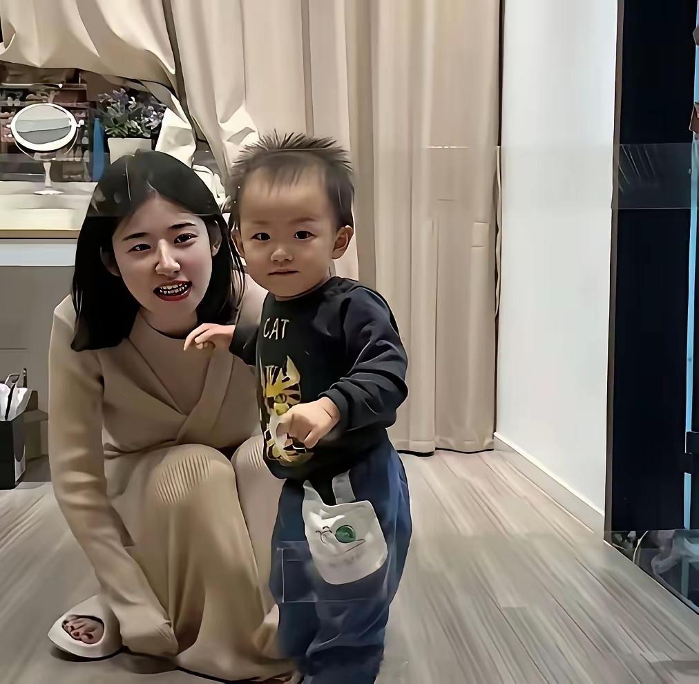 黄一鸣天天发自己孩子照片，王思聪刷到照片会作何感想？