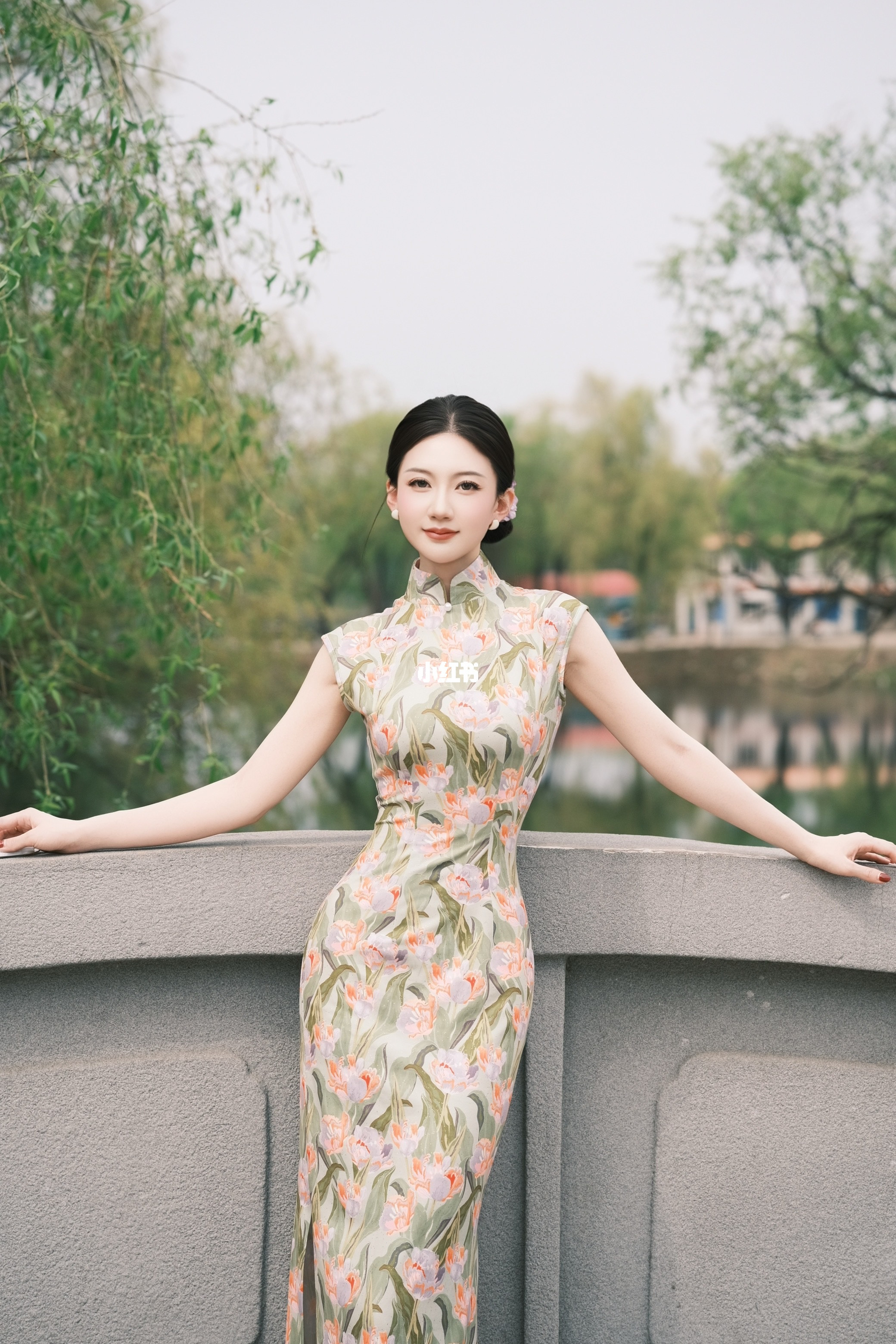 唯有相思似春色，江南江北送君归。