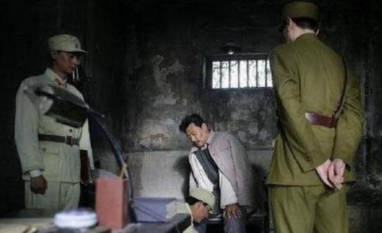 1935年，方志敏因被警卫员魏长发出卖而被捕，半年后英勇就义，那么问题来了，那个