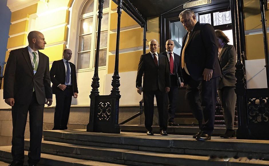 【欧尔班奉劝乌克兰：是时候放弃幻想，面对真相了！】布达佩斯时间2025年11月