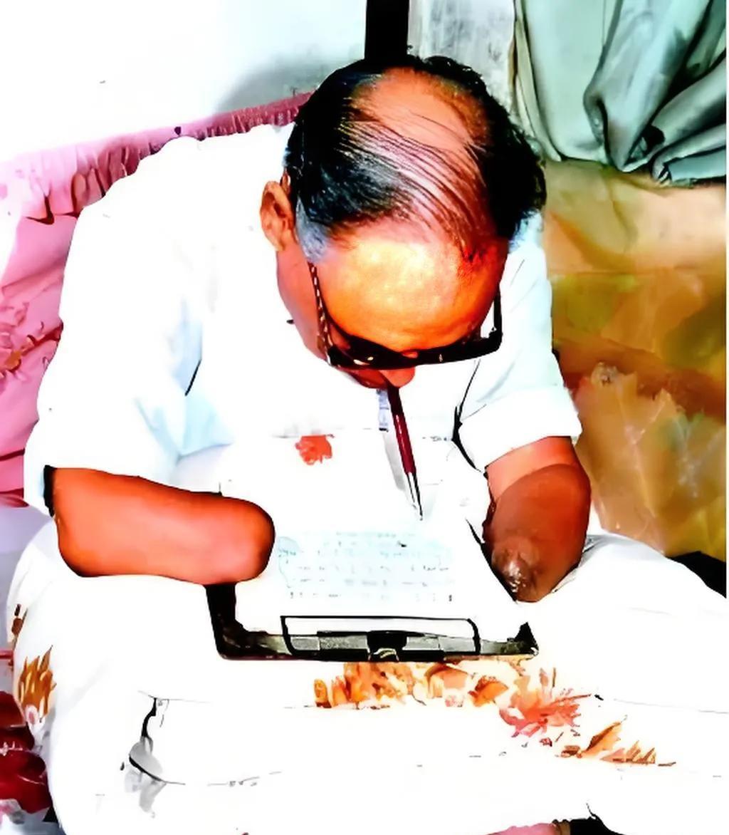 长津湖战役“冰雕连”唯一幸存者：17岁失去四肢和左眼，如今92岁活成传奇！7月