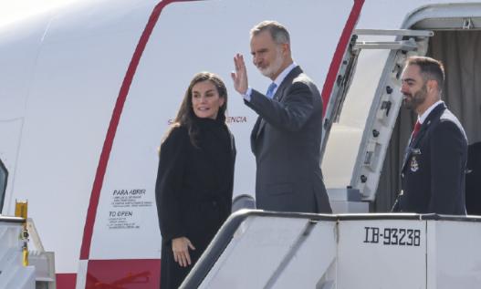 真是稀客啊！西班牙国王和王后已经启程来华访问了！11月9日晚上六点多，西班牙国