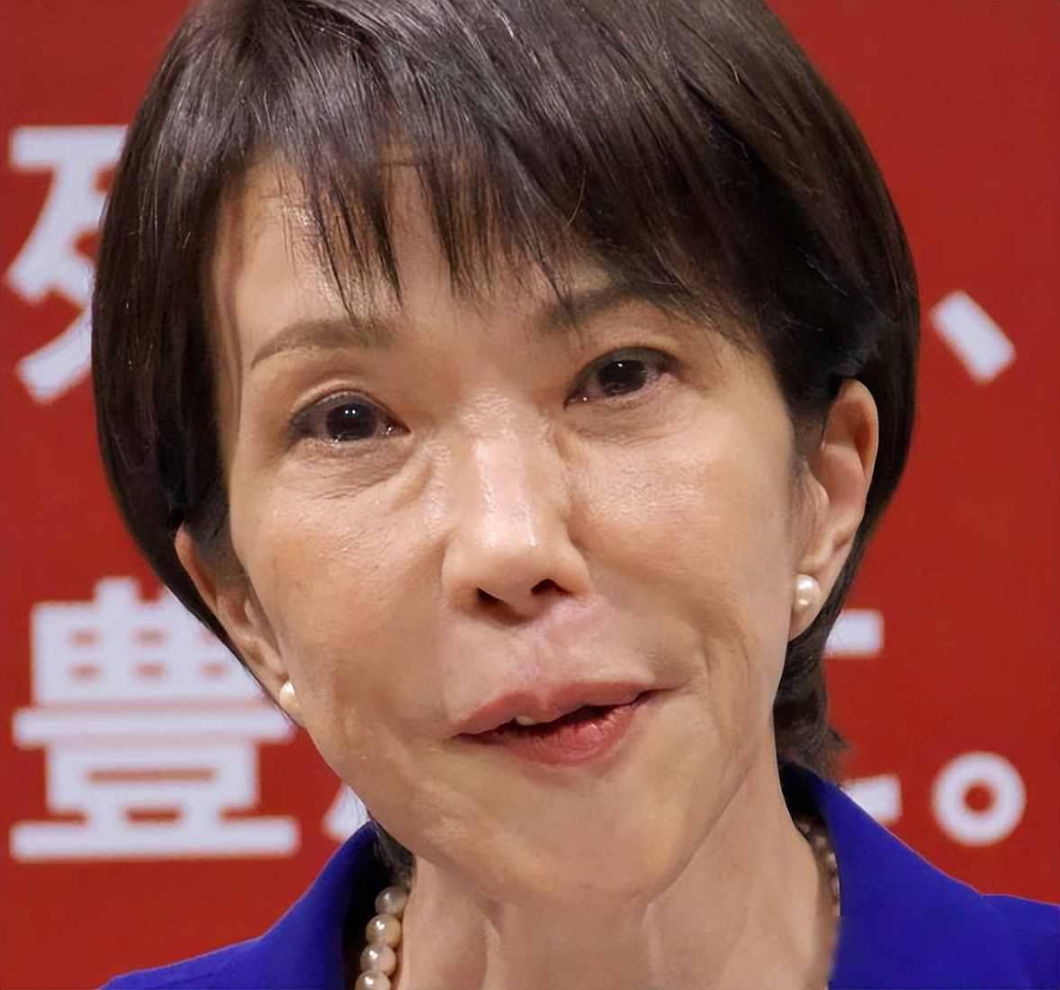 签约成功！华春莹刚离开马尼拉，中国军舰将访文莱，日本白忙一场马尼拉街头的会议厅